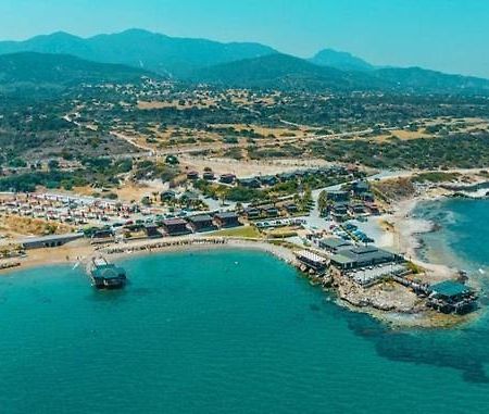 Zambak Holiday Village & Restaurant Superb Seafront Location ! Agios Georgios  Exterior photo